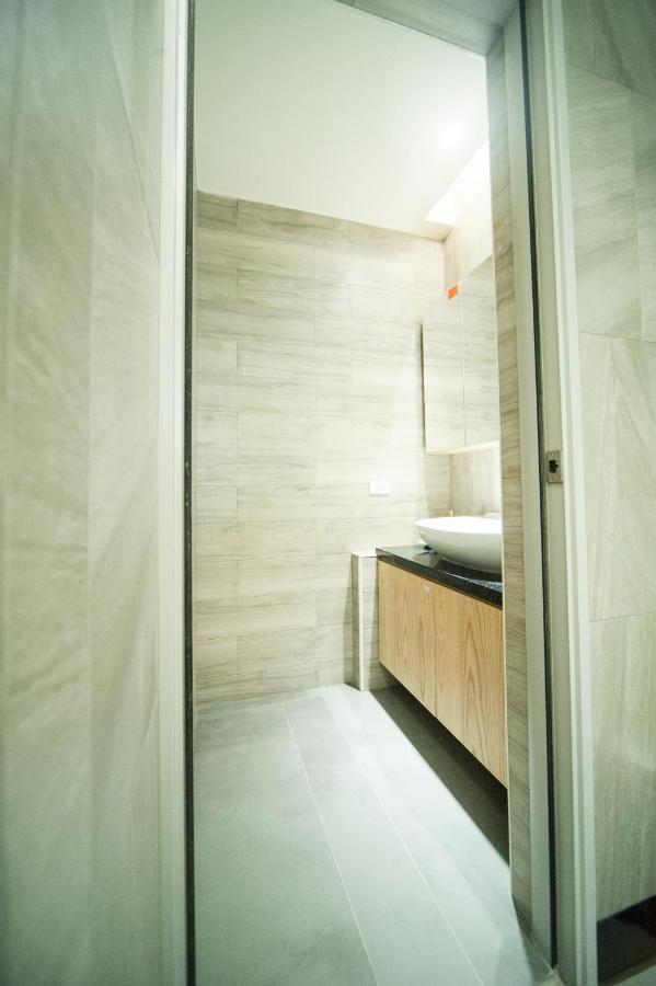 會呼吸的房-採自助式入住-有電梯 Bed and Breakfast Huwei Buitenkant foto